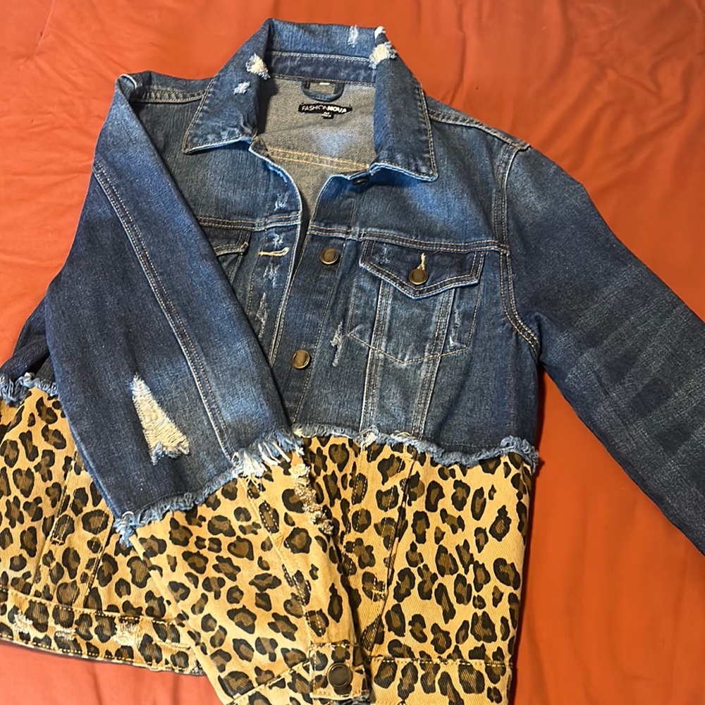 Jean Jacket with Cheetah Accent 🐆